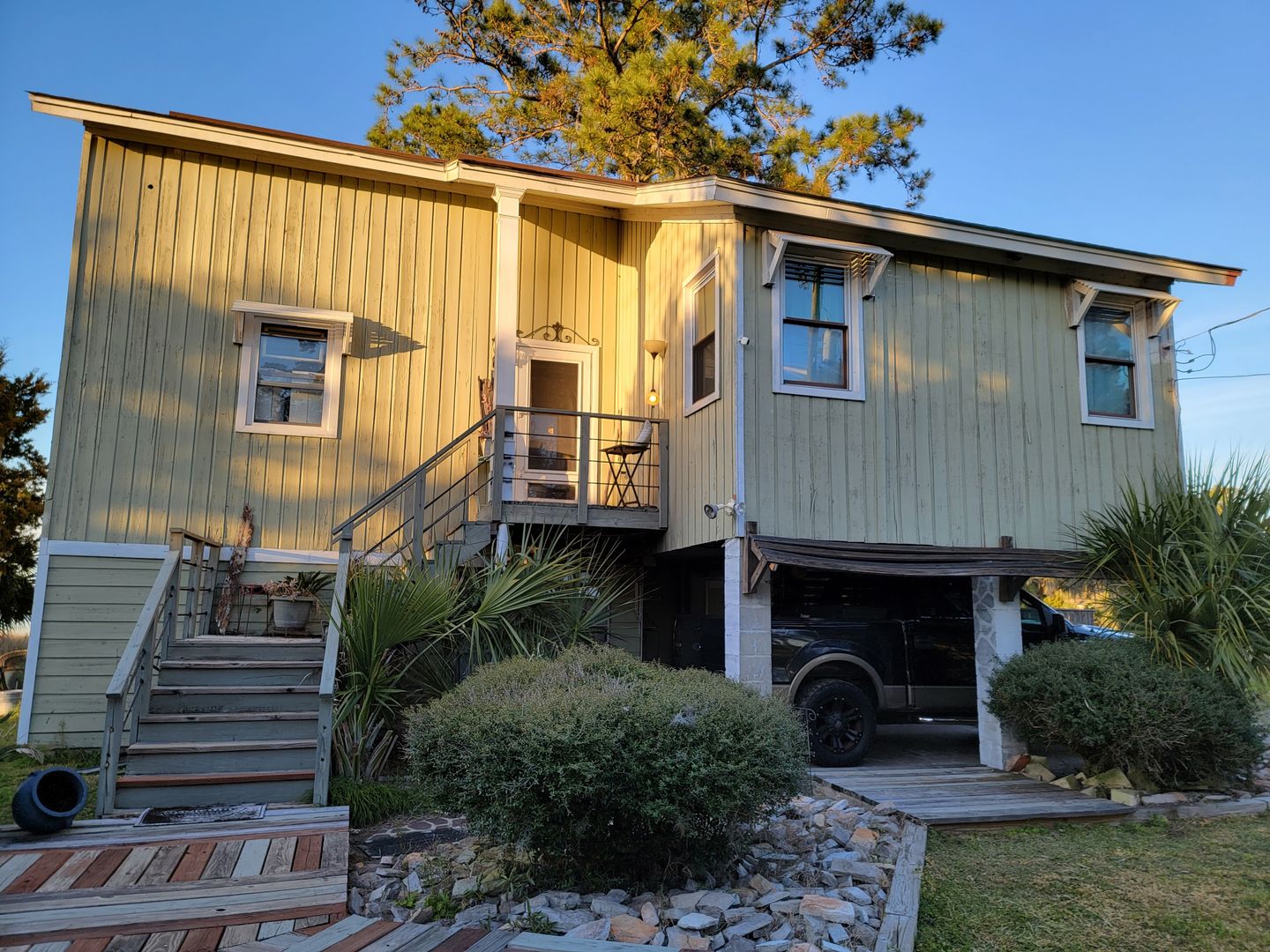 Savannah House: 3520 Macceo Dr