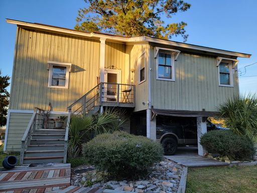 Spacious Two Story on Thunderbolt Marsh View – photo 1