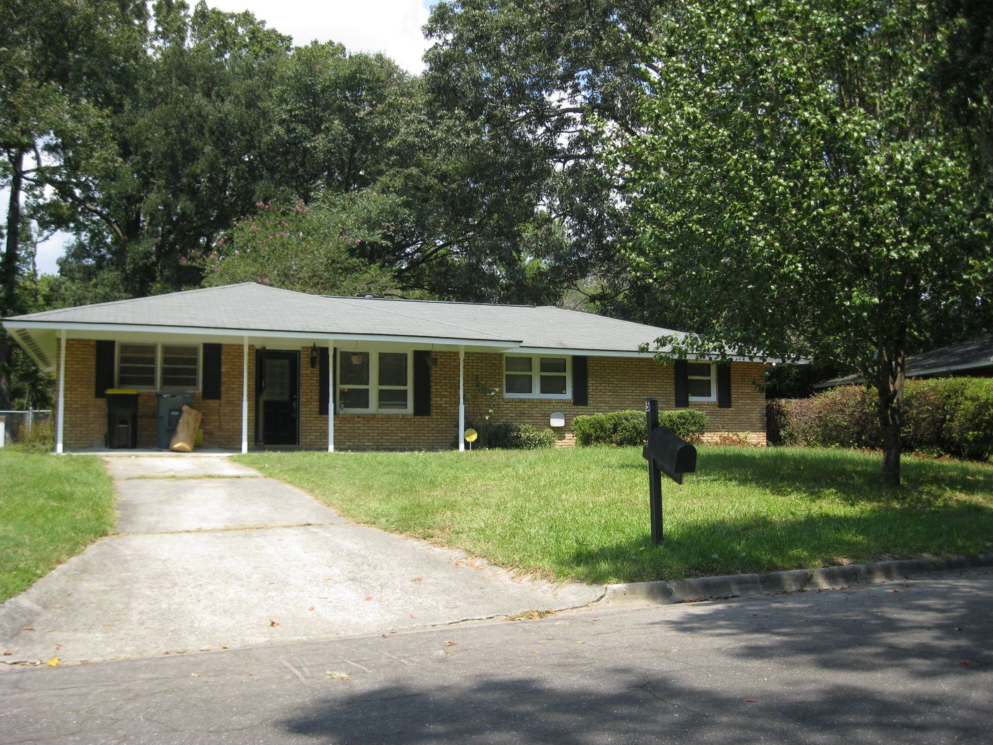 Savannah House: 5 Vineyard Rd