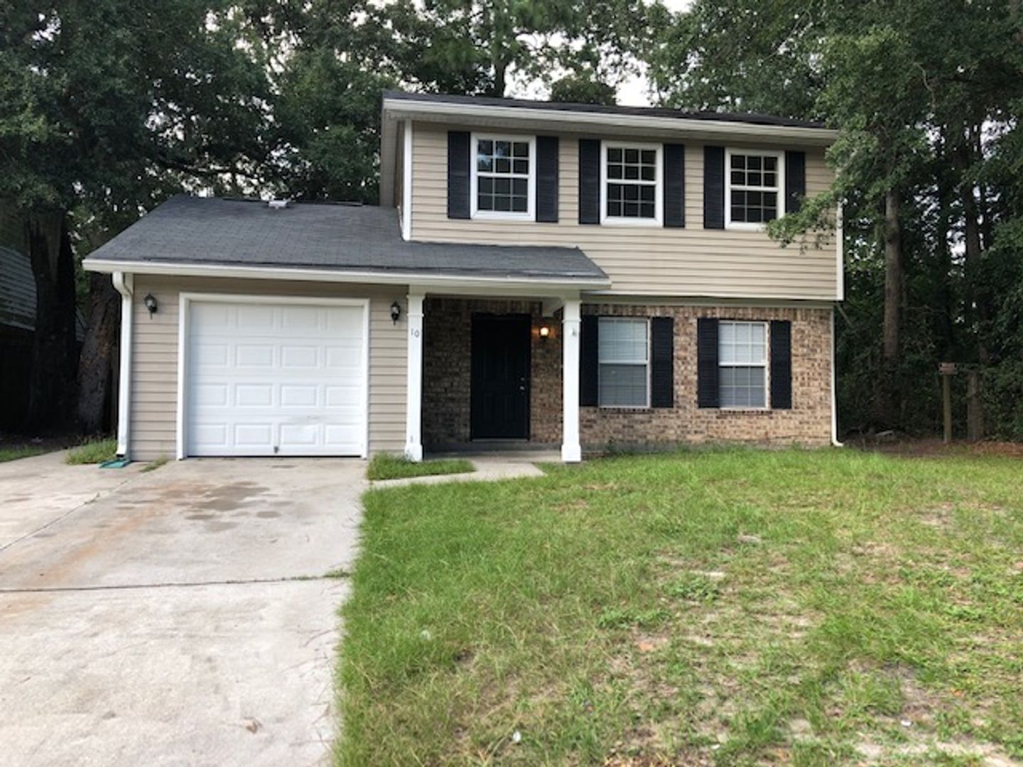 Savannah House: 10 Quail Forest Ct