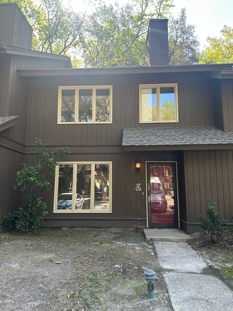 Savannah House: 64 Brown Pelican Dr