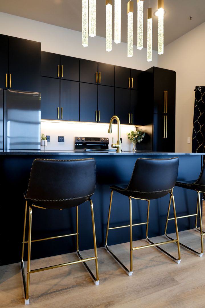 Eau Claire Apartment: 1233 W. Hamilton Ave