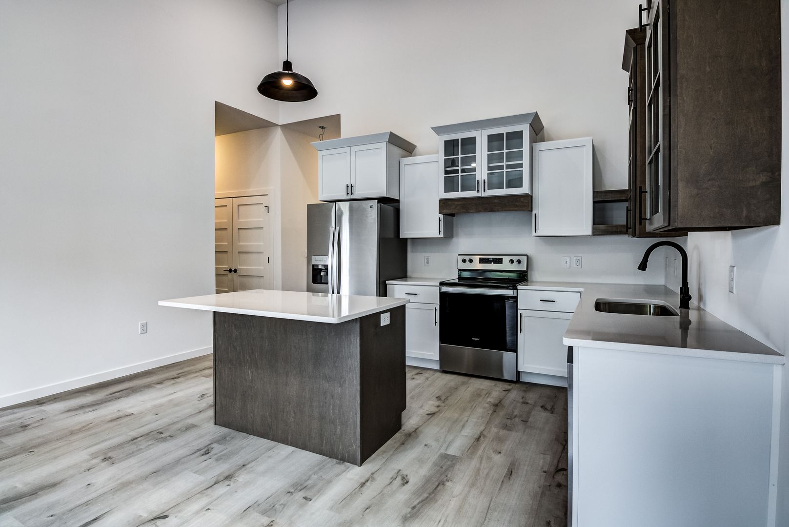 Altoona Apartment: 1270 3rd St E.