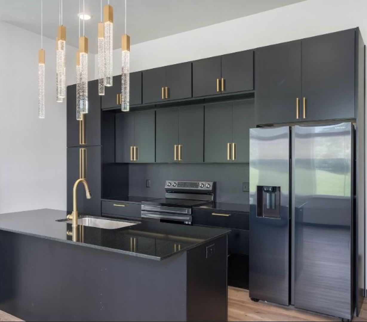 Eau Claire Apartment: 2775 Patrick John Dr.