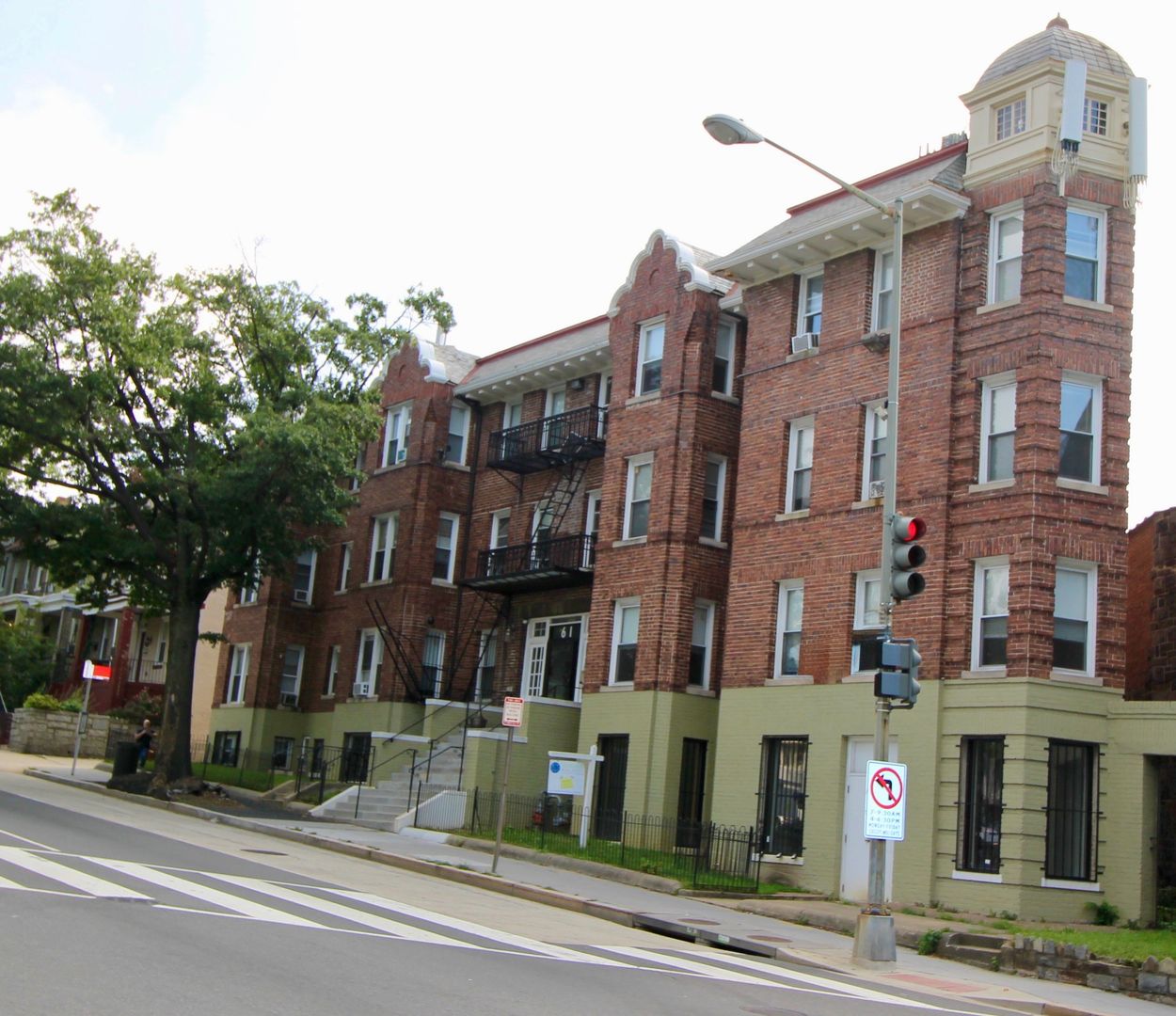 Washington Apartment: 61 Rhode Island Avenue NE
