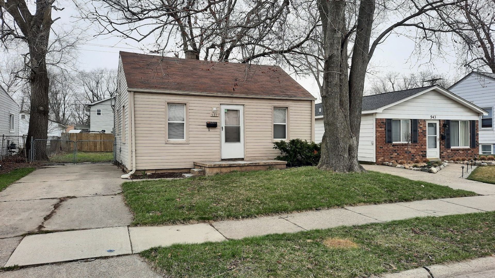MADISON HEIGHTS House: 537 E GUTHRIE AVE