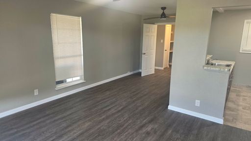 Listing photo thumbnail
