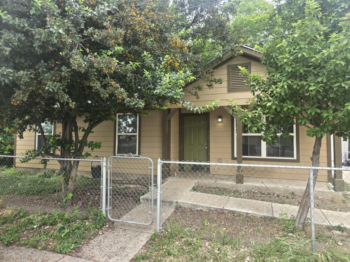 San Antonio Apartment: Various Sites