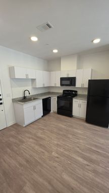 Listing photo thumbnail