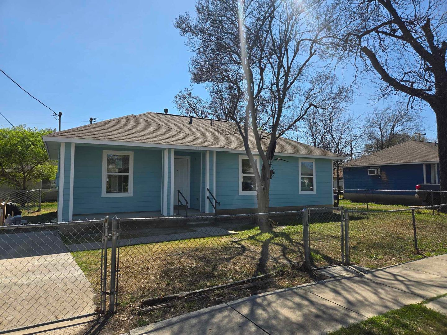 San Antonio Apartment: Various Sites