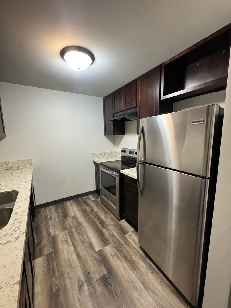 Minneapolis Apartment: 2900 Pleasant Ave. S.
