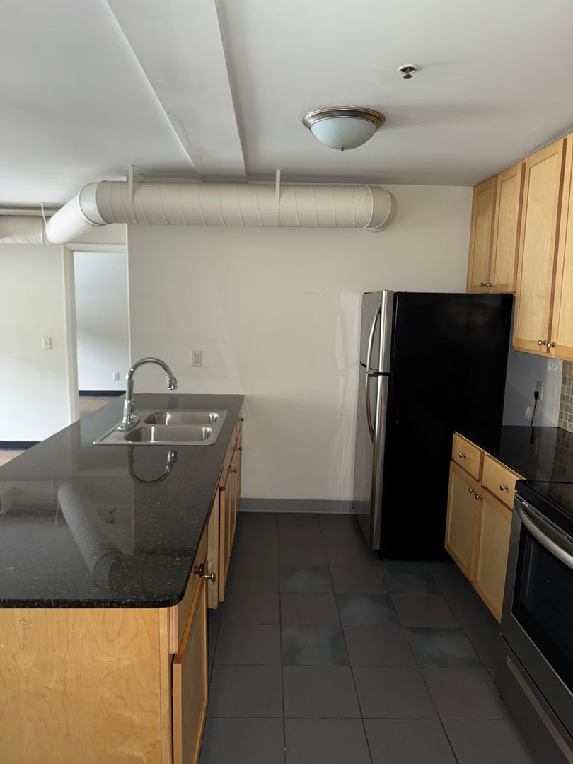 Minneapolis Apartment: 2848 Pleasant Ave. S.