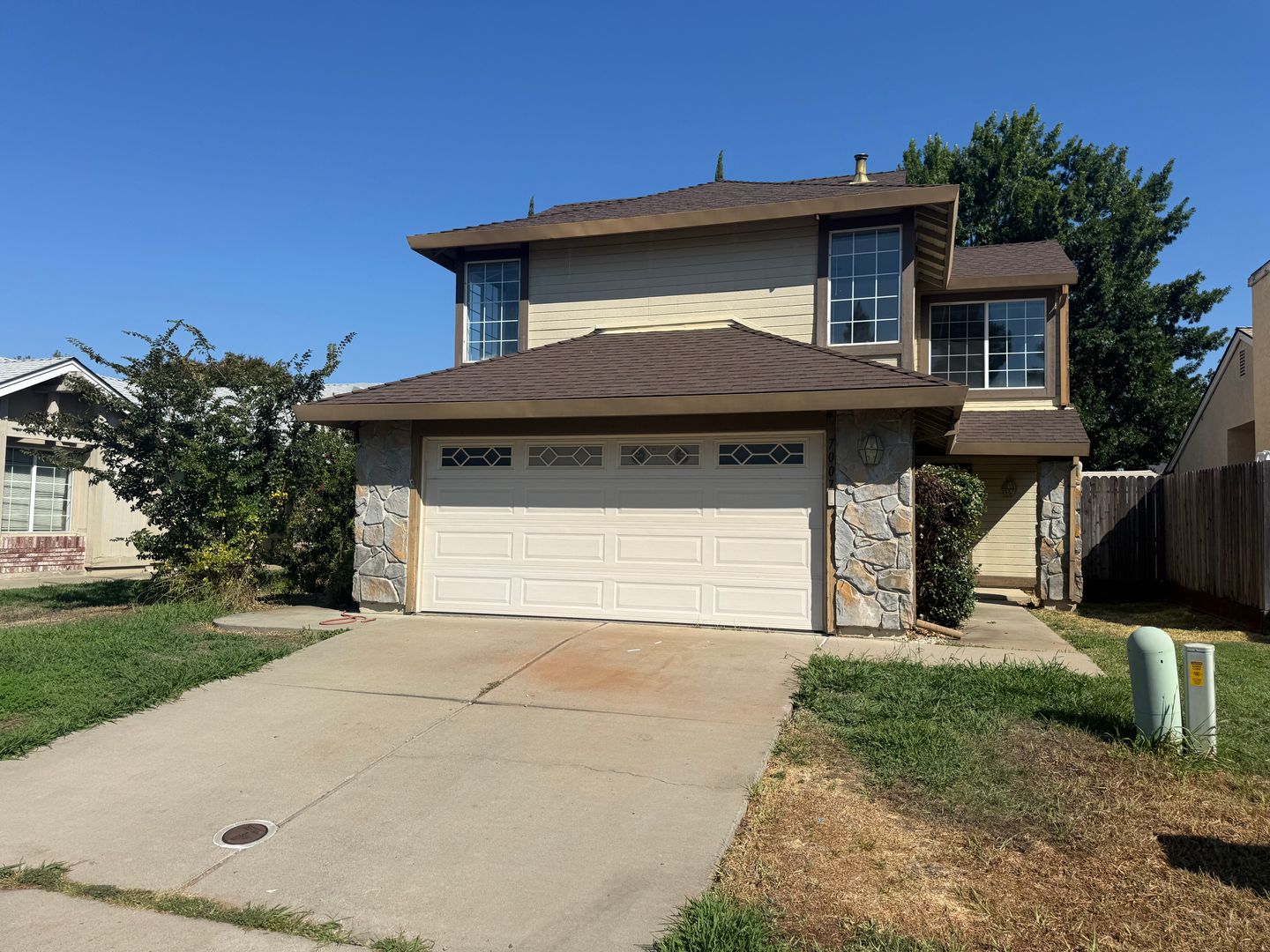 Elk Grove House: 7007 Sutherland Way
