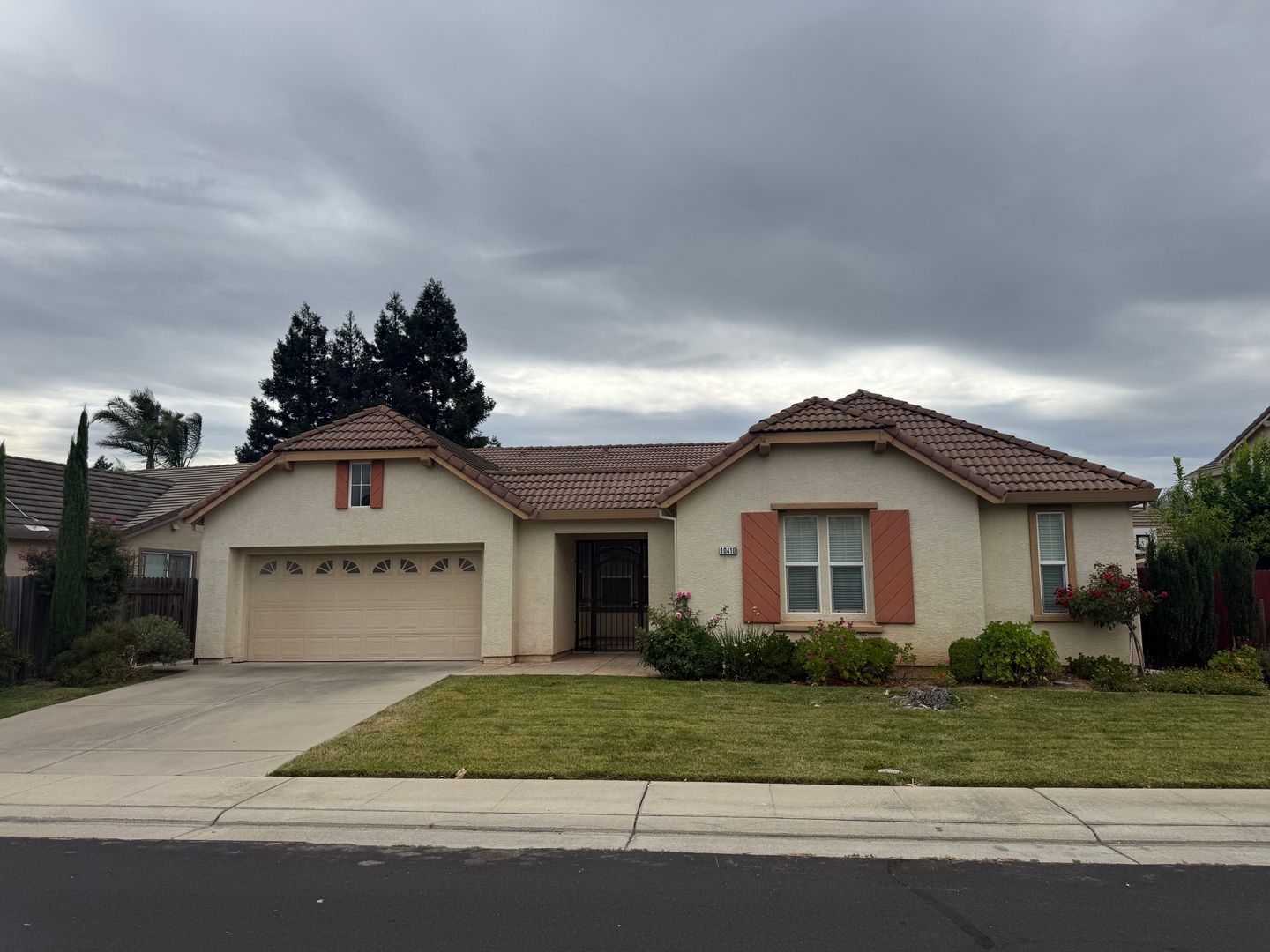 Elk Grove House: 10410 Danichris Way
