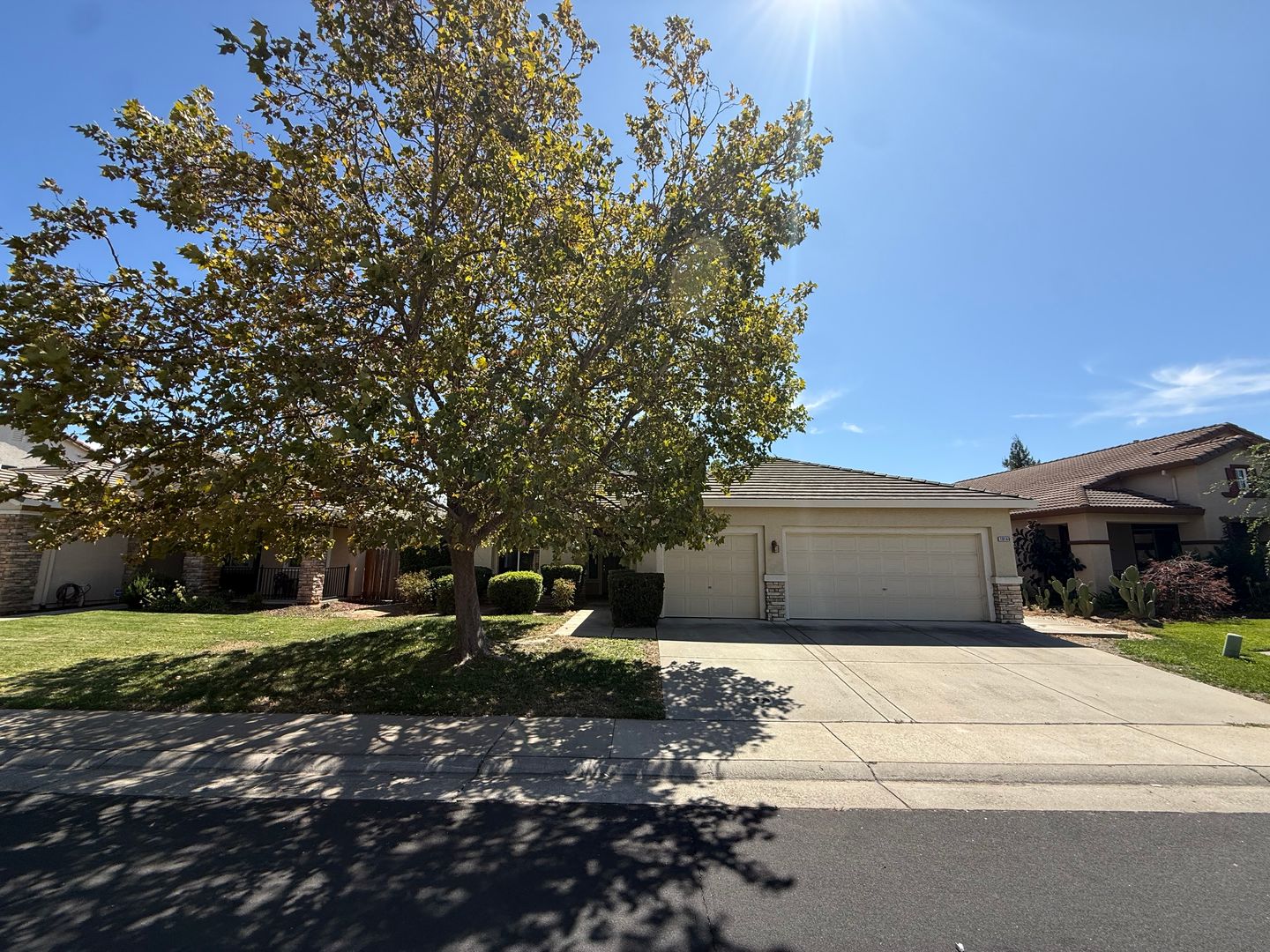 Elk Grove House: 10140 Frank Greg Way