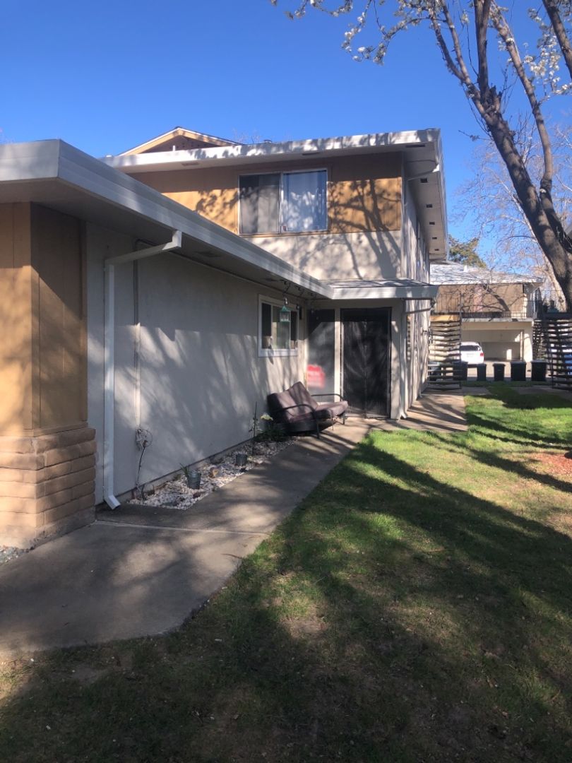 Citrus Heights House: 6240 Cavan Drive #2