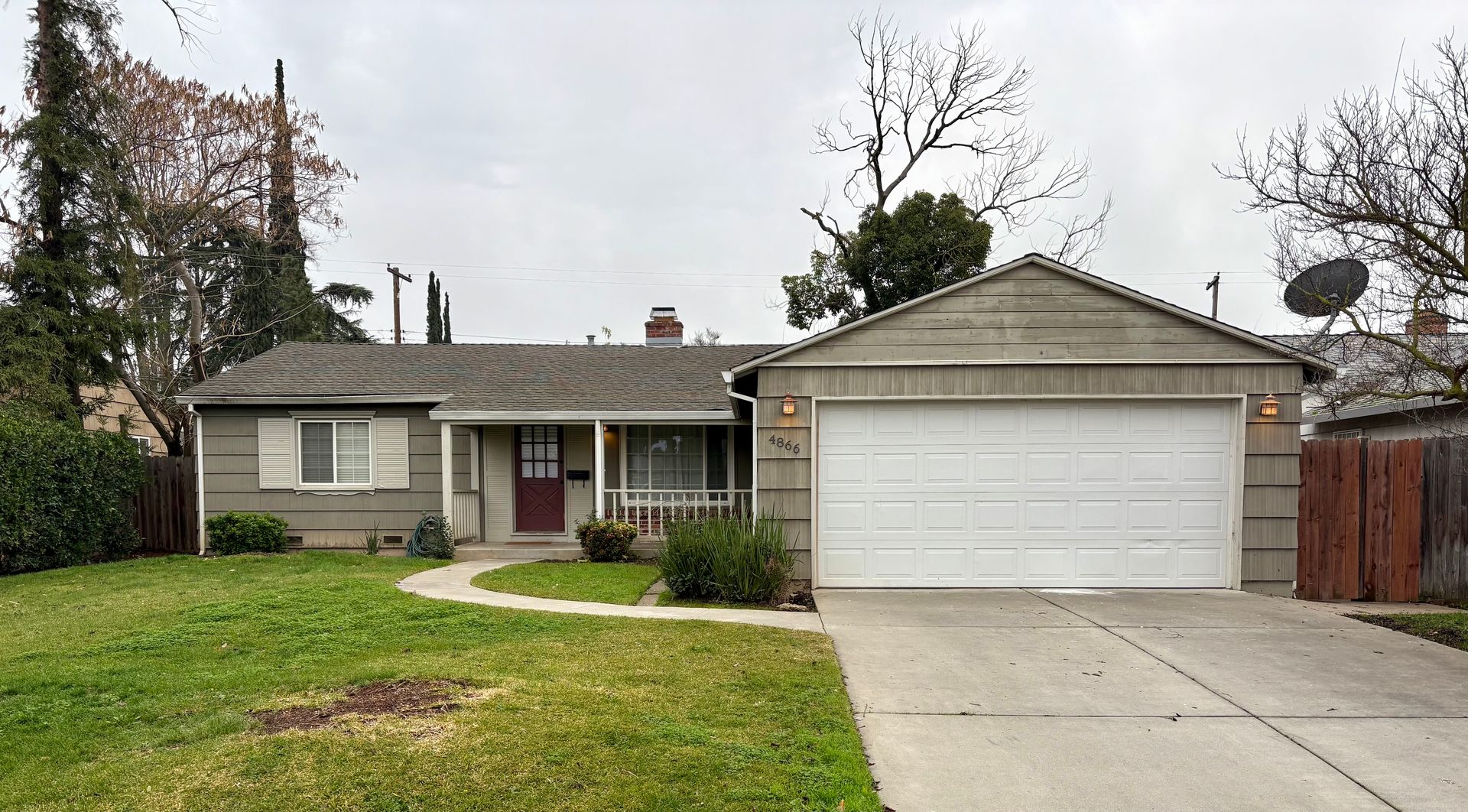 Sacramento House: 4866 J Parkway