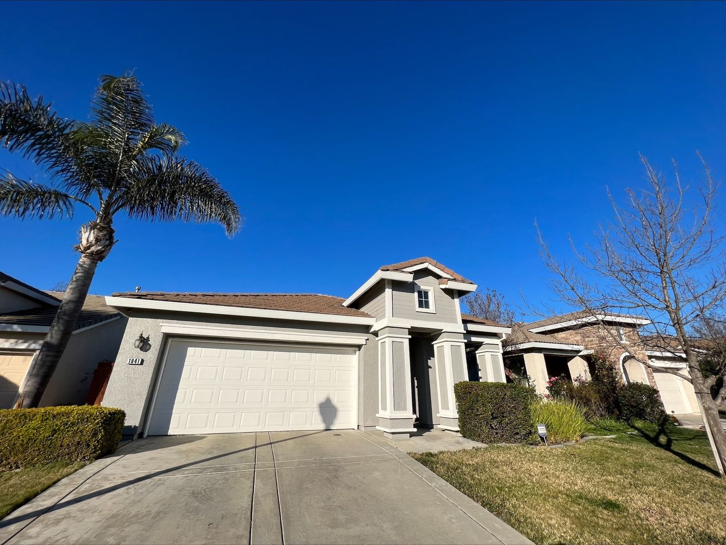 Sacramento House: 1841 Zurlo Way