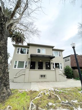 2801 H Street #1 - Charming 1BD/1.5BA Midtown Unit - Available Now! – photo 1