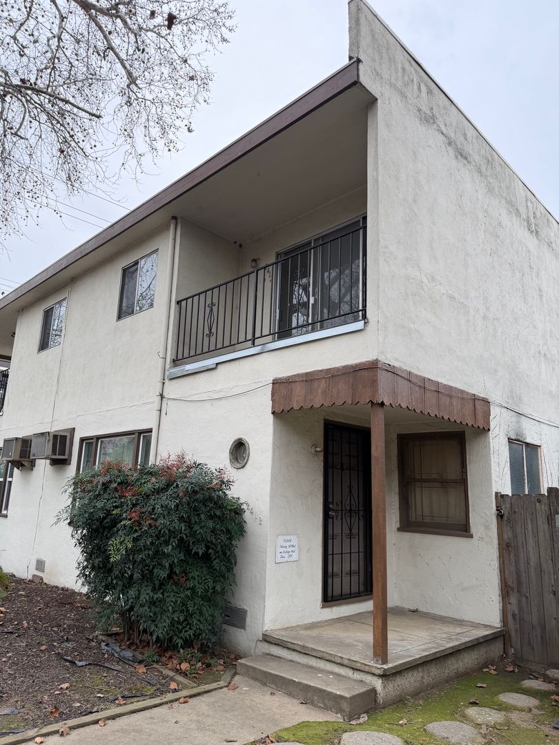 Sacramento House: 2412 14th Street