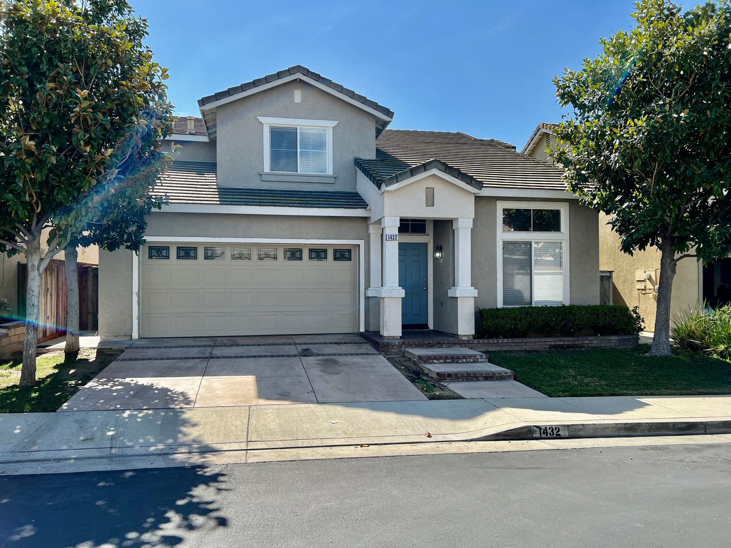 Corona House: 1432 Goldeneagle Dr.