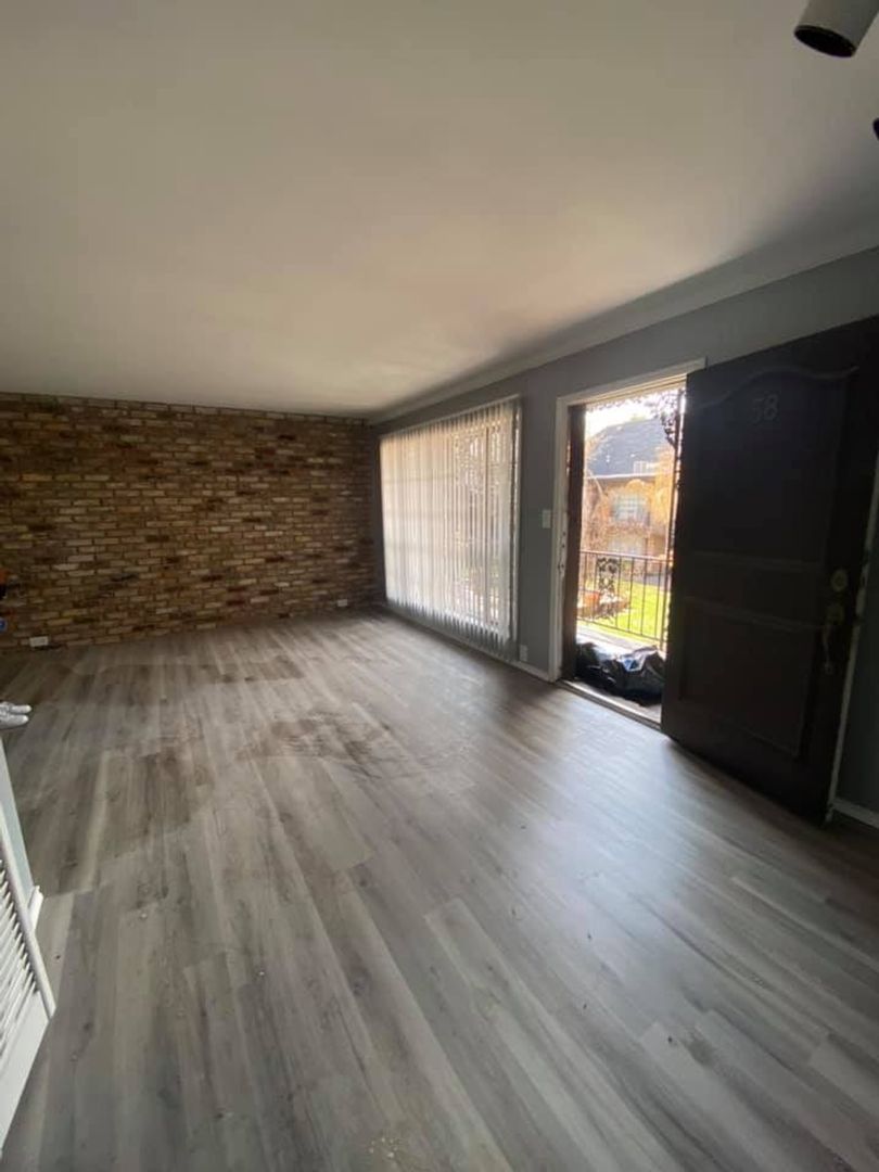 Houston Apartment: 3015 Greenridge Dr