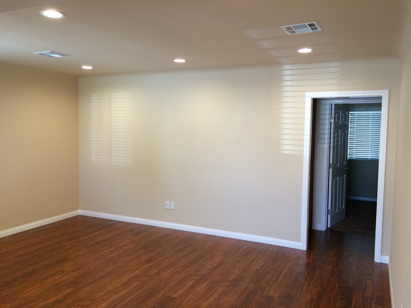 Lakewood House: 6136 Coldbrook Ave.