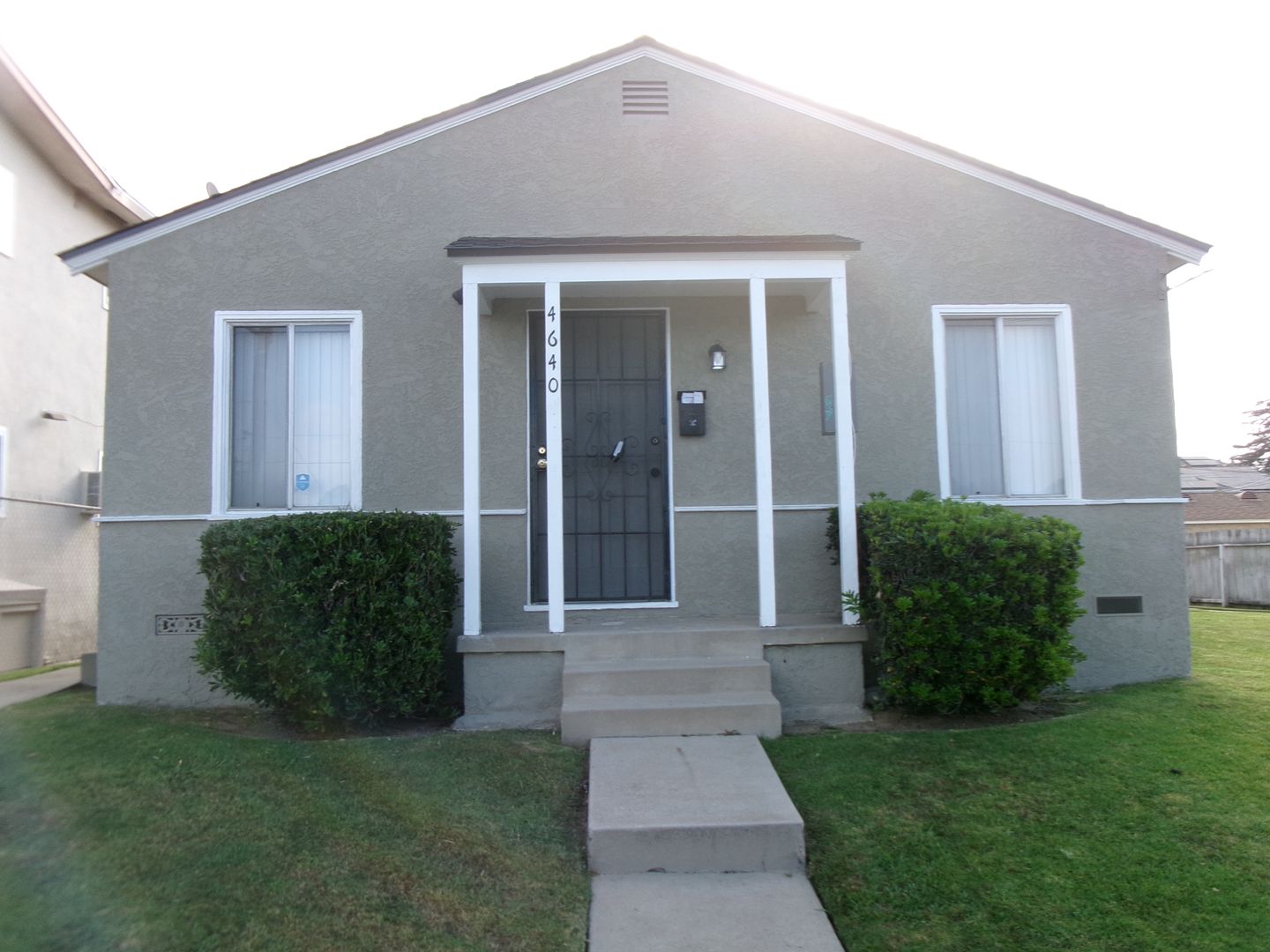 Long Beach Apartment: 4636-40 Lakewood Blvd.