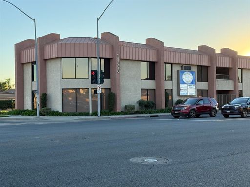 Second Floor office suite - Ready to Rent!