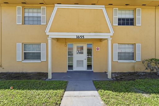 Modern & Spacious 2-Bedroom Apartment in Serene Oakridge Orlando – photo 1