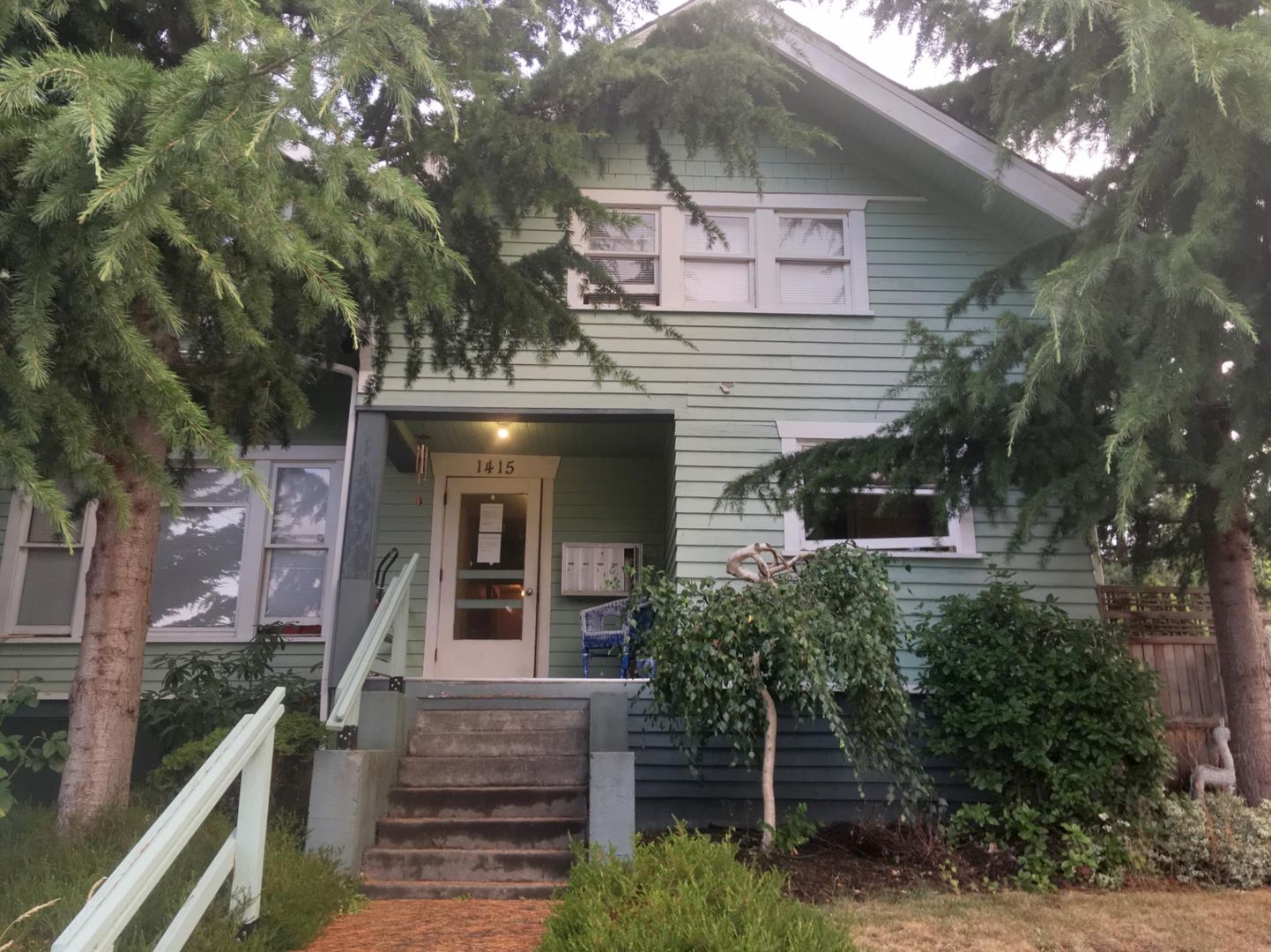 Everett Apartment: 1415 13th St