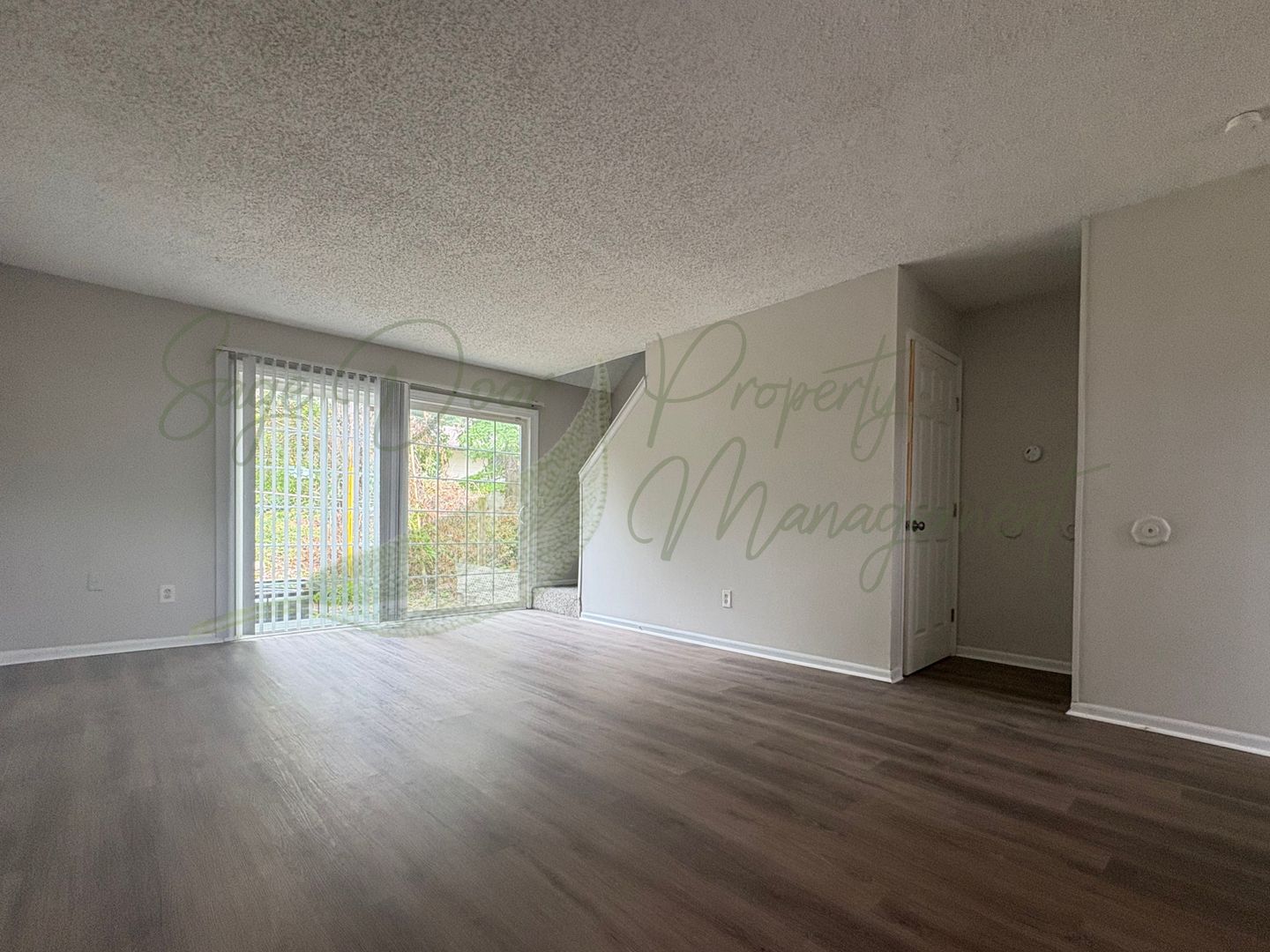 Kansas City Townhome: 11513 Richmond Avenue