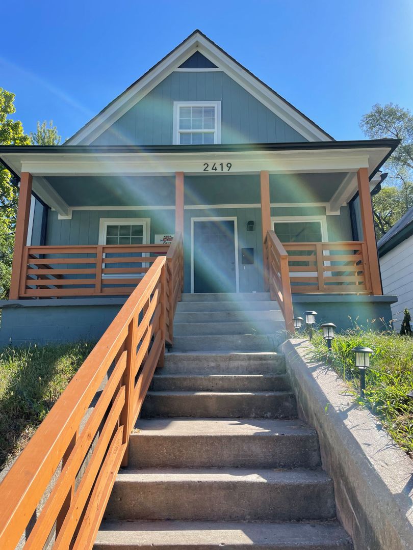 Kansas City House: 2419 Bales Avenue