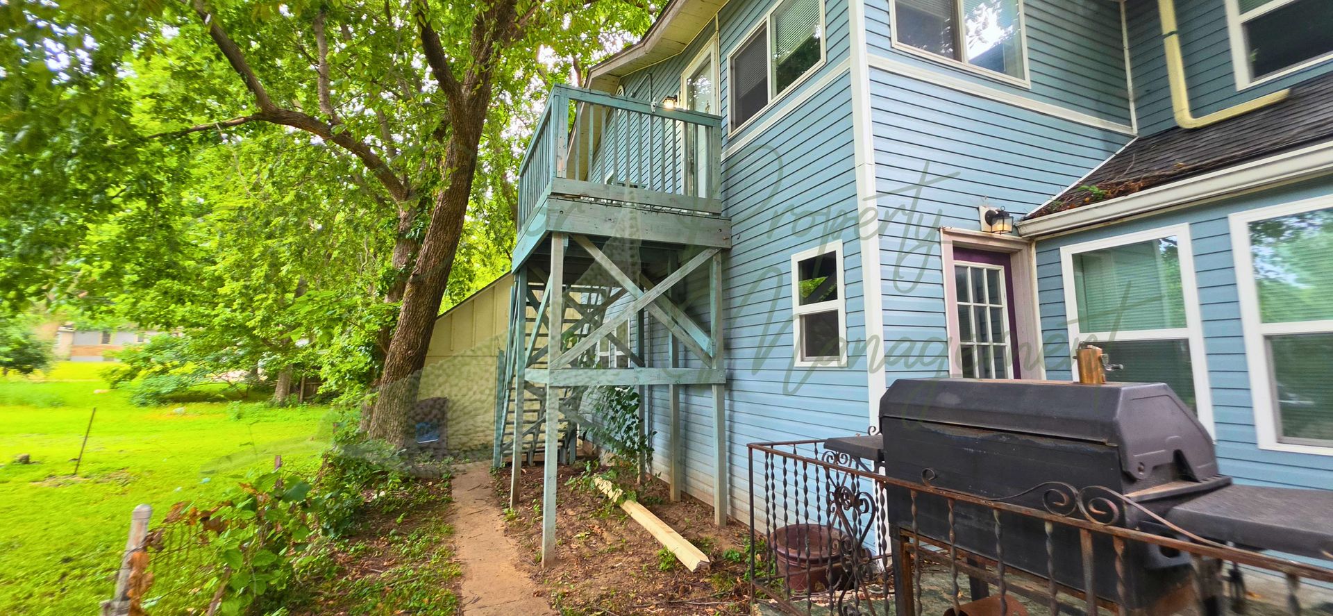 Independence Apartment: 630 N Pleasant Street