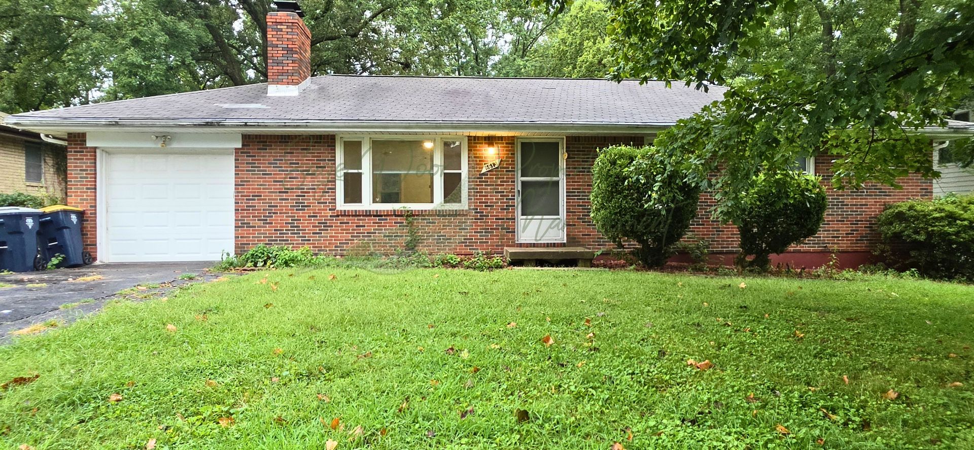 Kansas City House: 6613 NE 49th Terrace