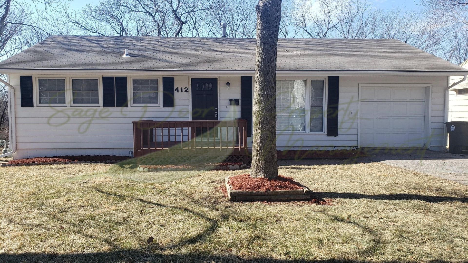 Belton House: 412 Lacy Lane