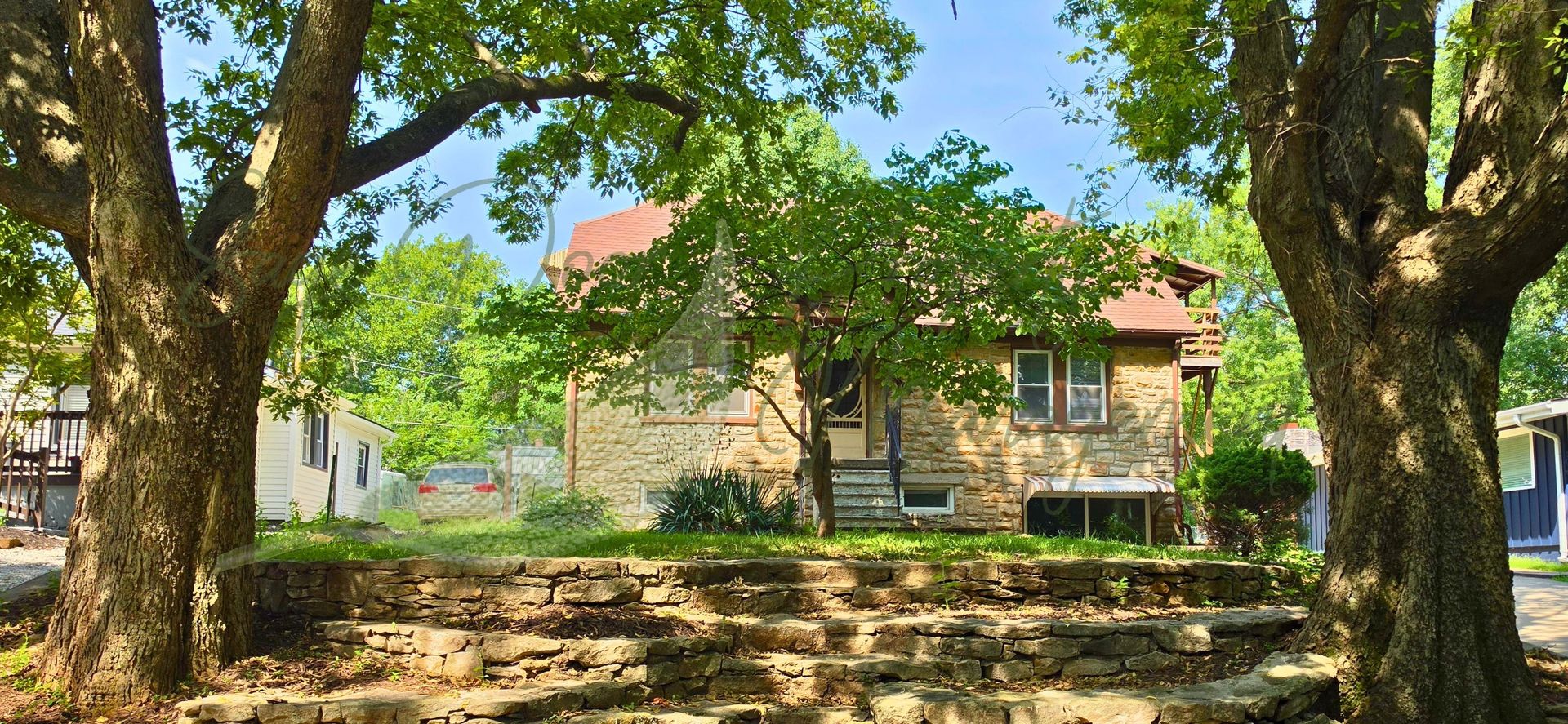 Independence House: 1612 S Kier St