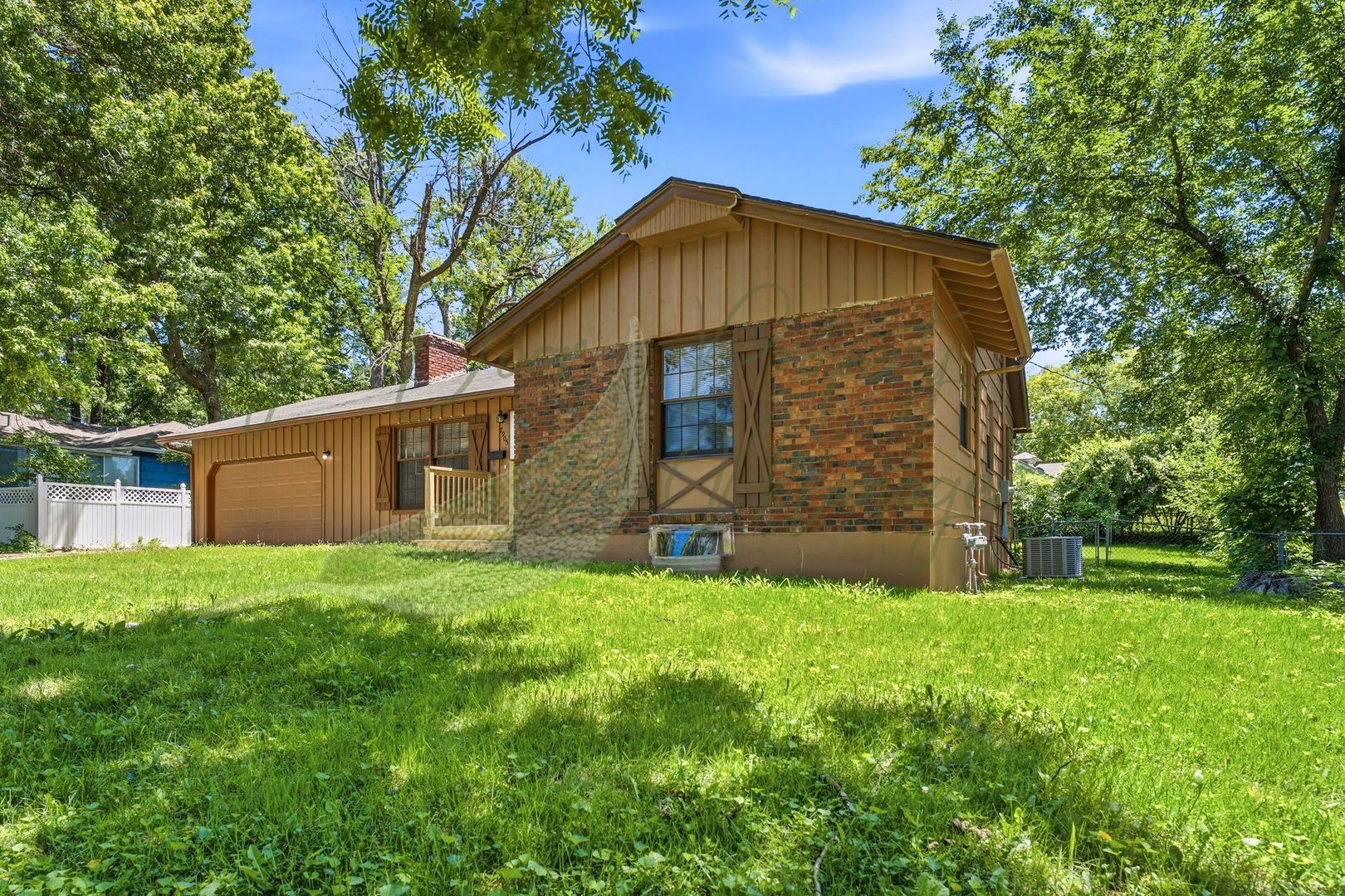 Raytown House: 7905 Elm Ave.