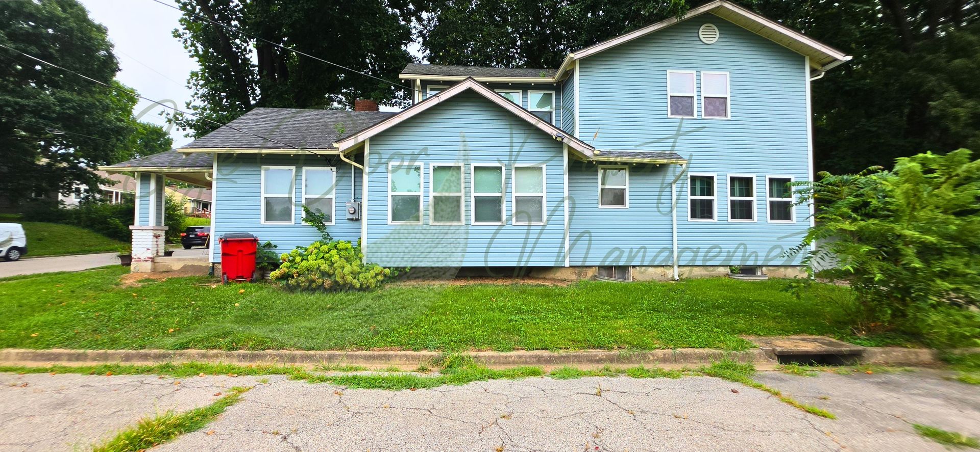 Independence Apartment: 630 N Pleasant Street