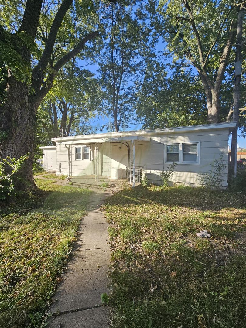 Independence House: 511 S Osage St