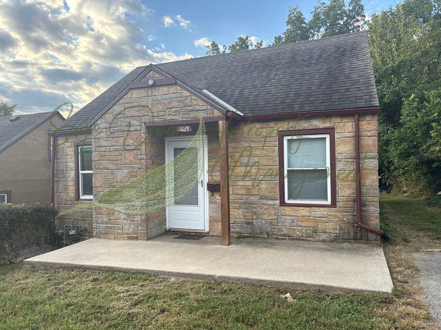 Kansas City House: 3829 E 53rd Terr