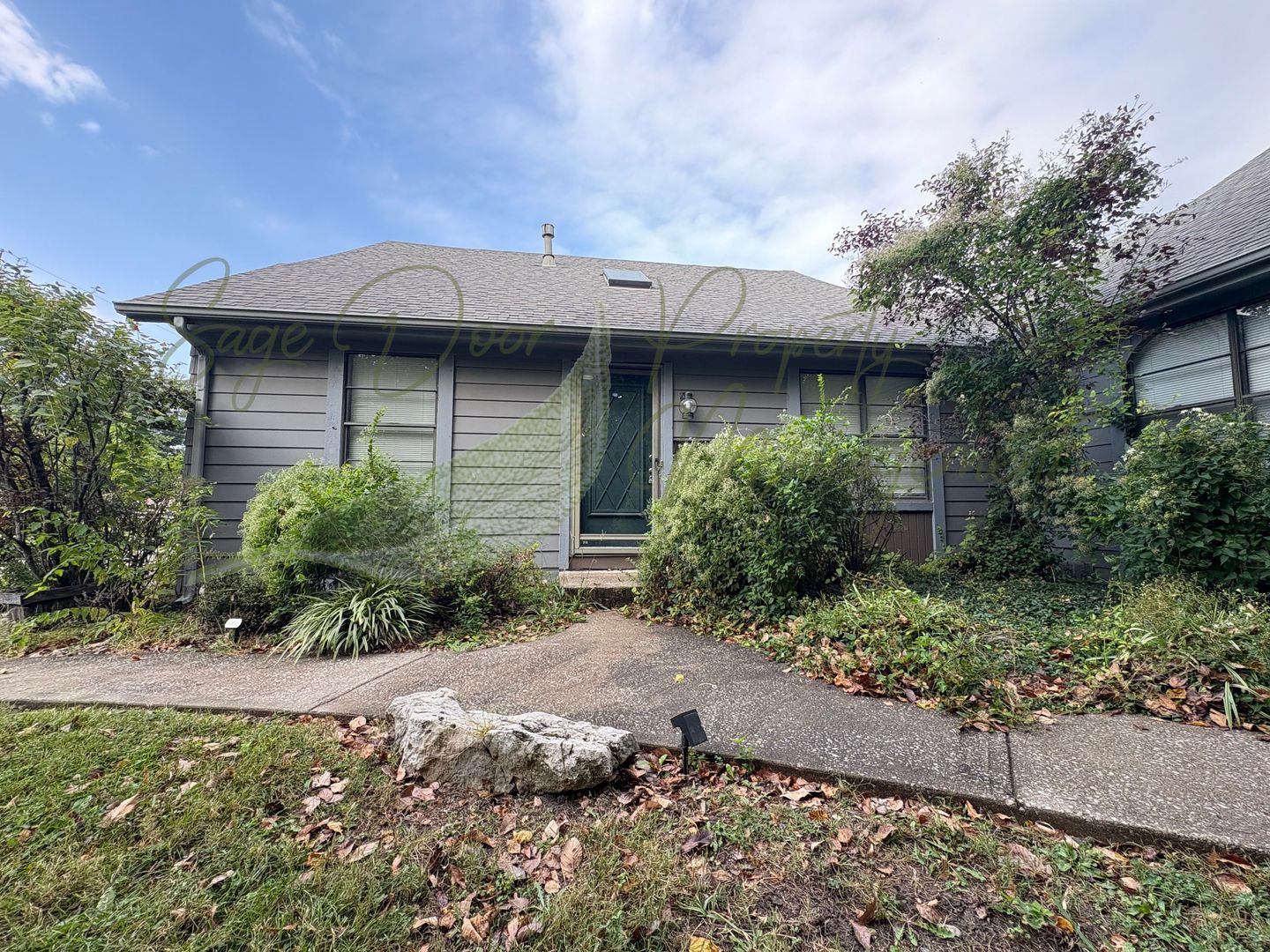 Raytown Townhome: 9012 E. 87th St