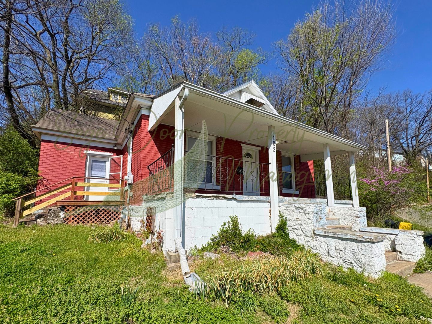 Excelsior Springs House: 102 Kansas City Avenue