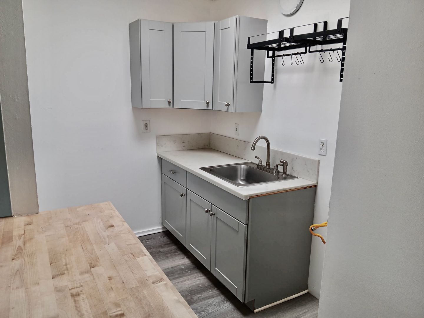 Monterey Apartment: 1128-1136 5th Street