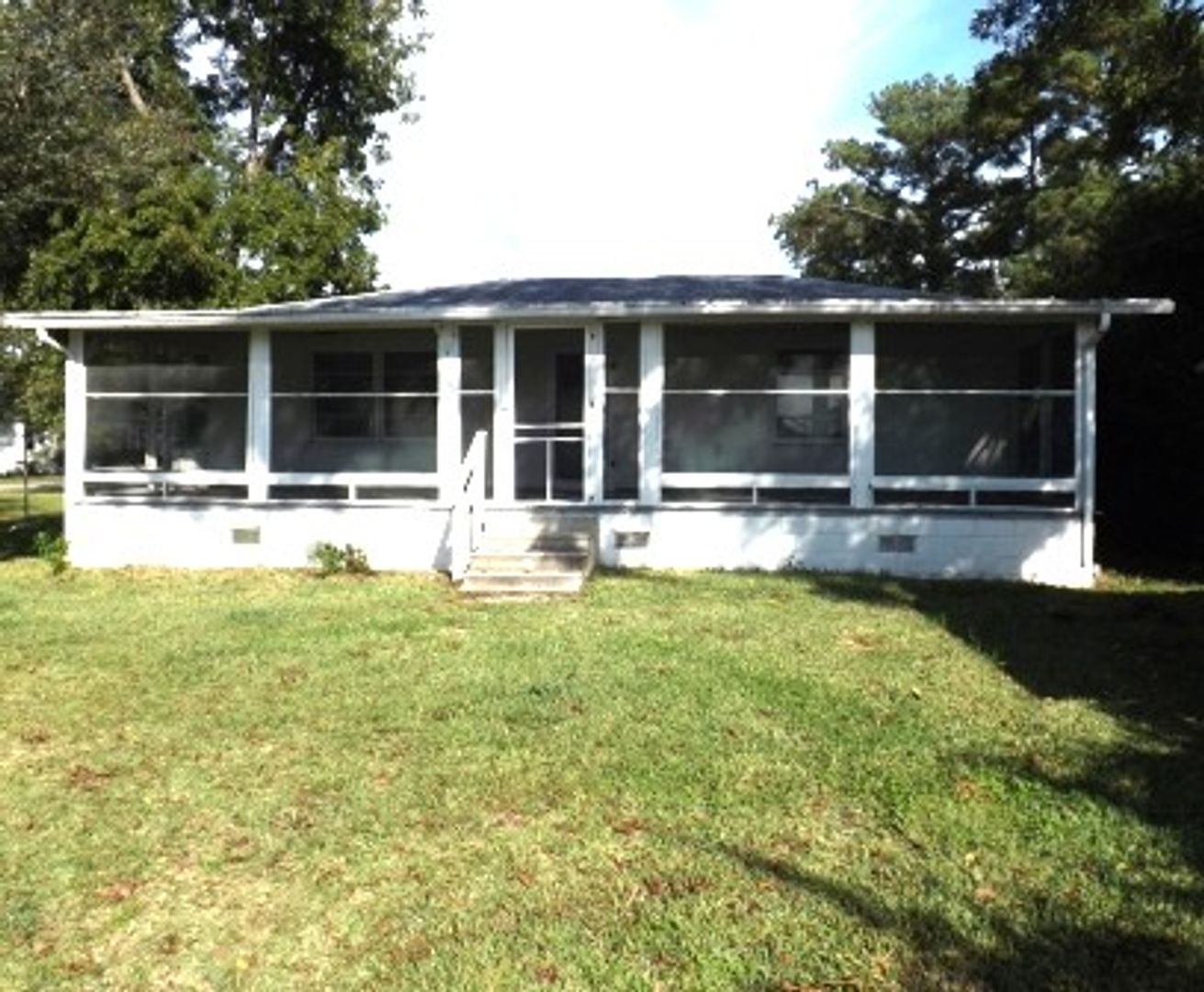 Oriental House: 503 South Avenue