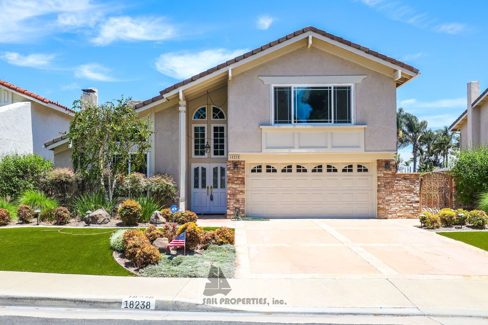 Fountain Valley House: 18238 Mount Stewart