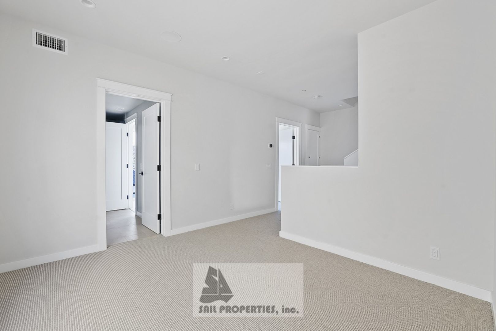 Discover a thoughtfully updated 2‑bedroom, 4‑bath duplex in Huntington Beach offering ocean views and a range of modern touches 6 of 12