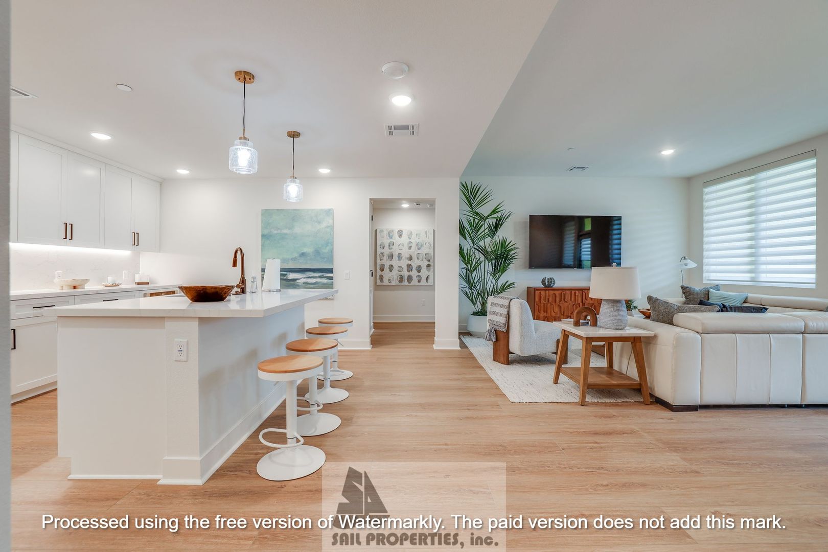 Huntington Beach House: 414 Main St #325