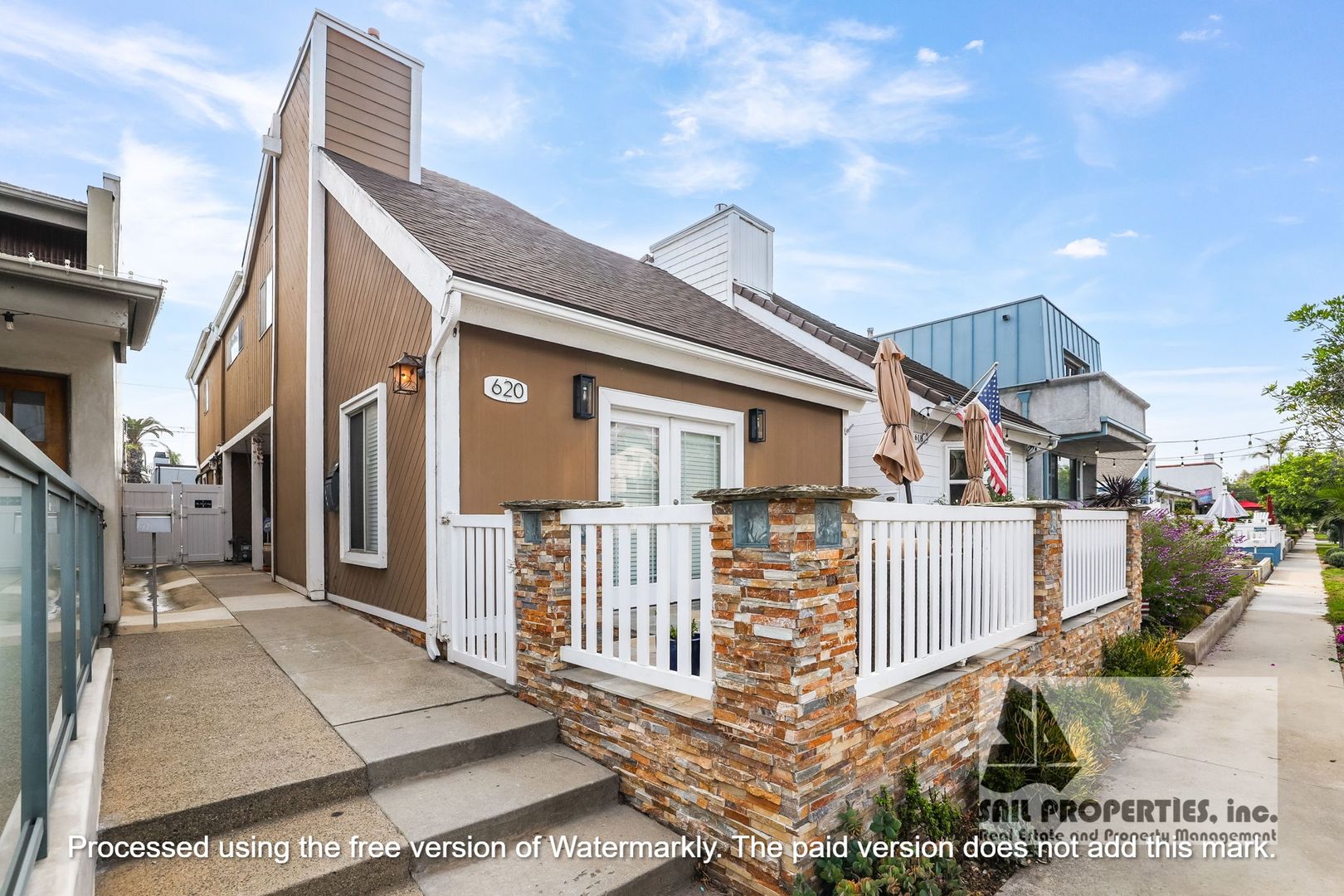 Huntington Beach Multiplex: 620 18th St