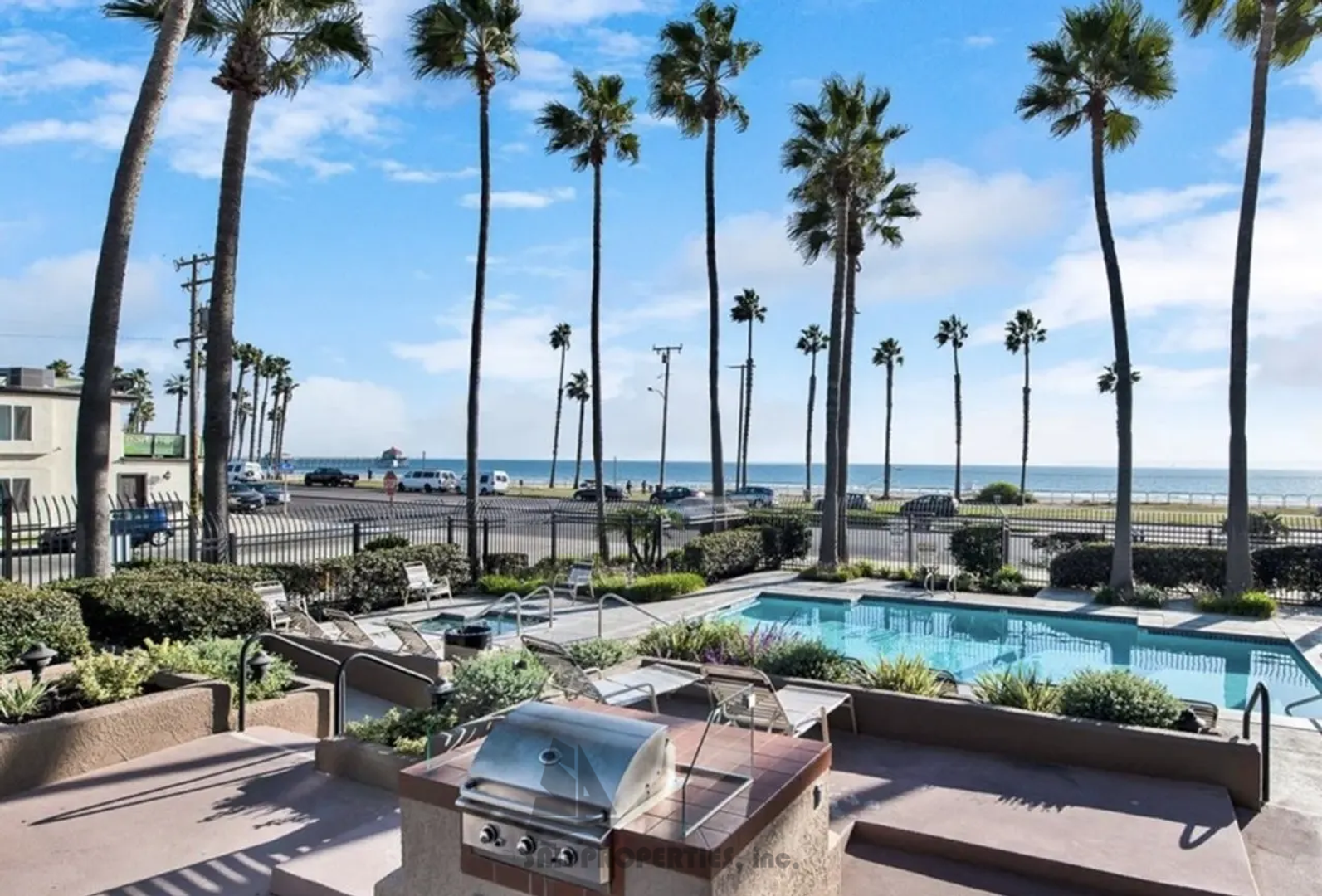 Huntington Beach Condo: 1200 Pacific Coast Hwy #327